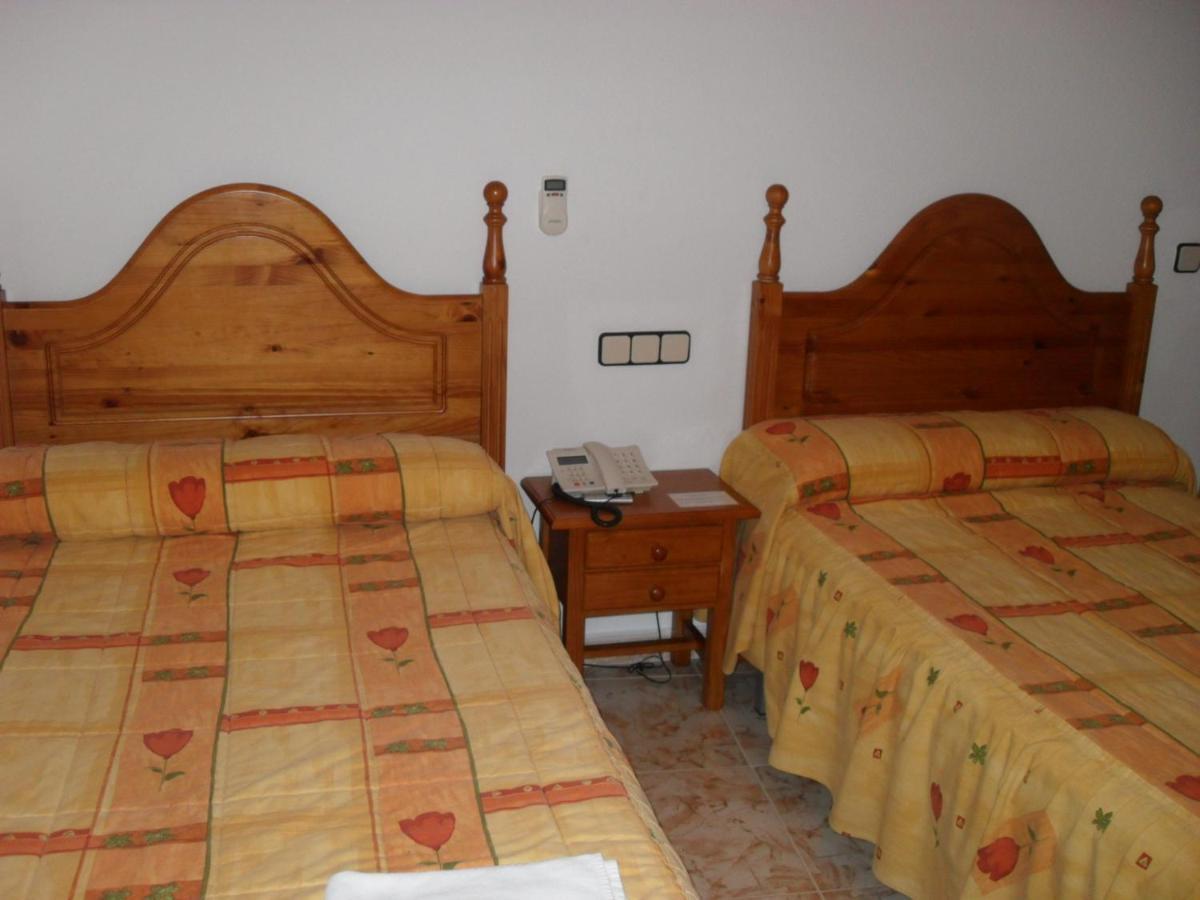 Hostal La Paz Ossa de Montiel Værelse billede
